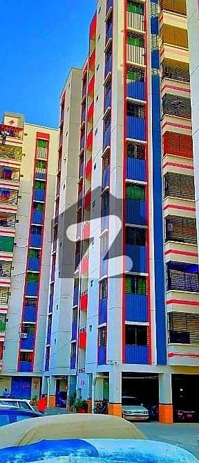 Corner 900 Square Feet Flat For Sale Available In Gulshan-E-Iqbal Town 0