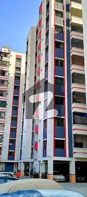 Corner 900 Square Feet Flat For Sale Available In Gulshan-E-Iqbal Town 7