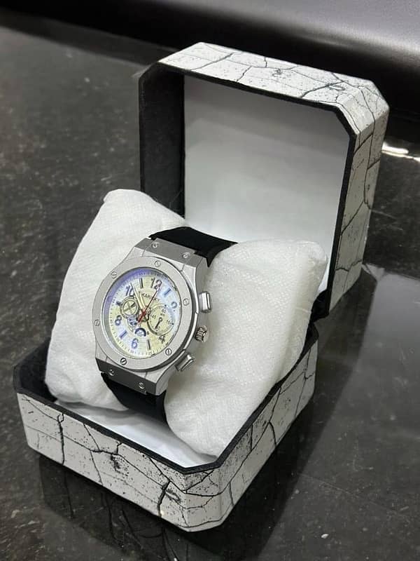 mens casual Analogue watch 2