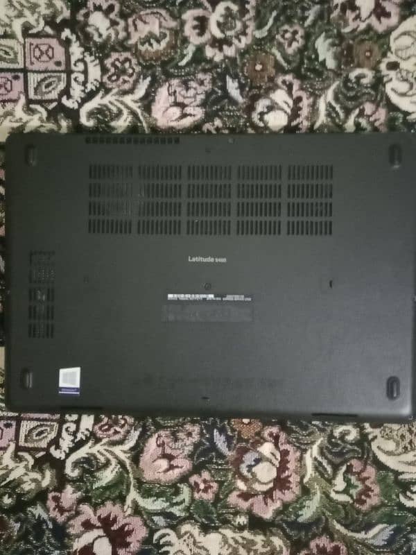 Dell laptop 16 gb ram ,256 gb ROM , touch screen 1