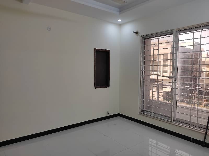 upper portion for rent in d12 5