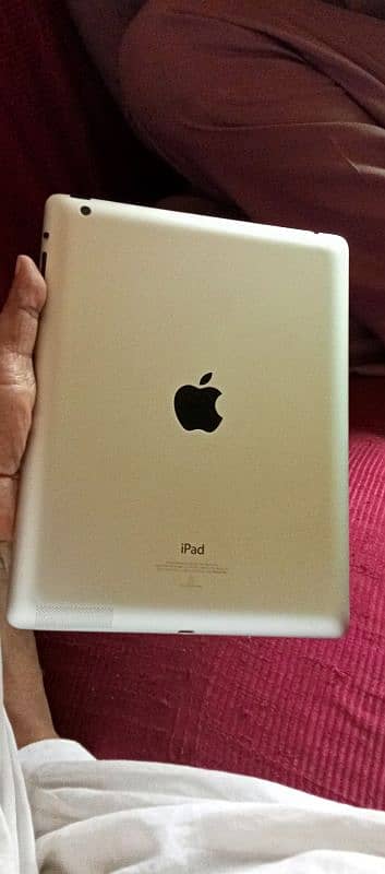 Apple IPAD 32GB minor break All ok TikTok best use 0