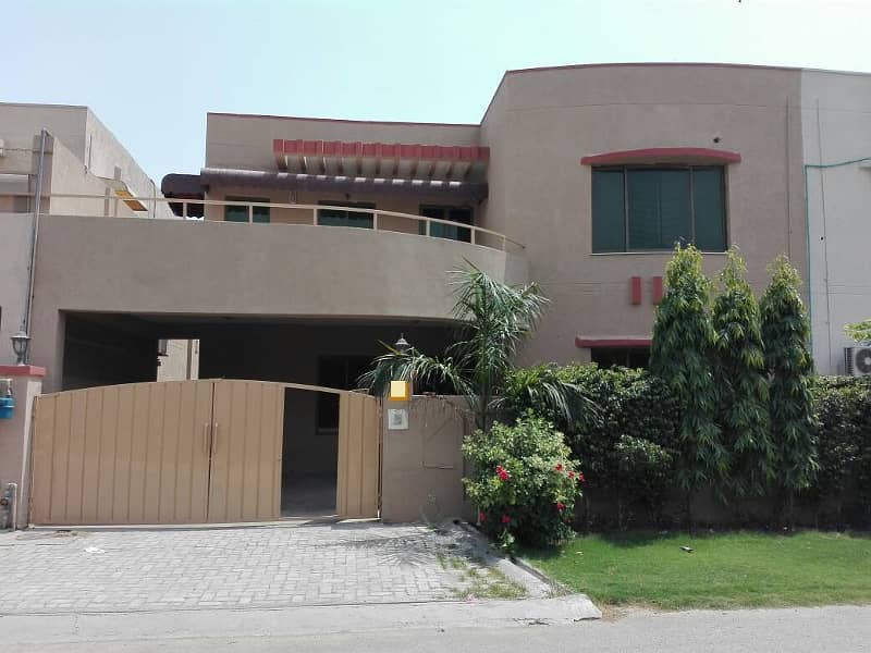 10 Marla 04 Bedroom House Available For Sale In Askari 10 Sector-B Lahore Cantt 0