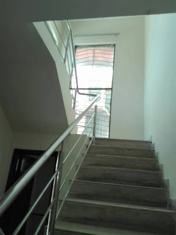 10 Marla 04 Bedroom House Available For Sale In Askari 10 Sector-B Lahore Cantt 15