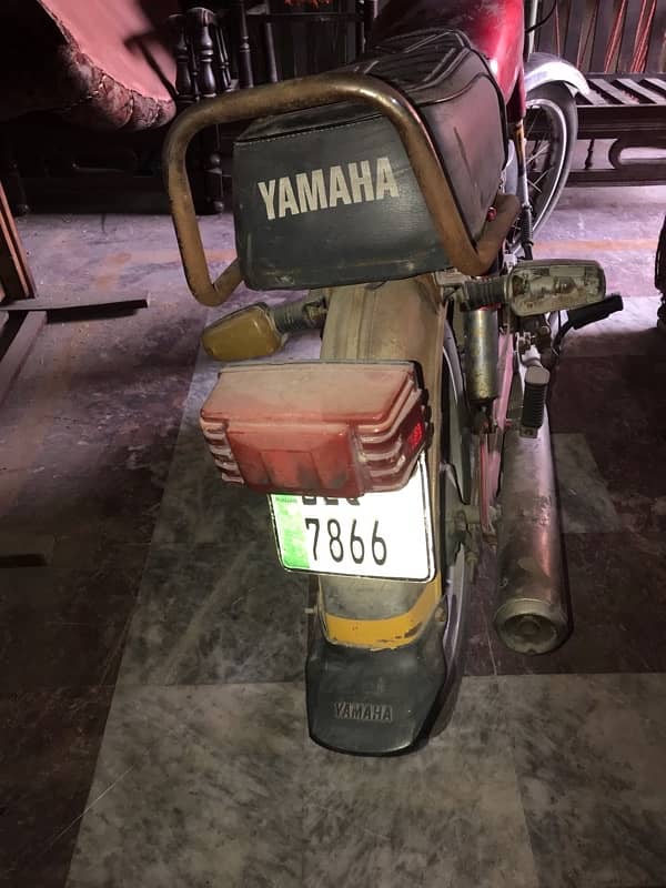 Yamaha Y 100 3