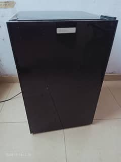 Electrolux Room Glass Door Refrigerator