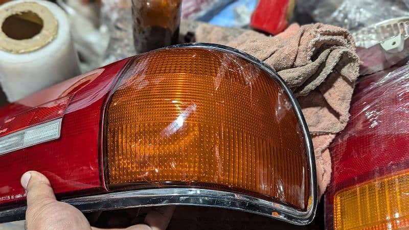 Toyota sprinter 1988 model tail light 2