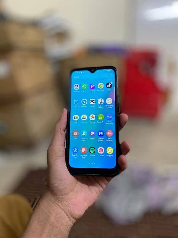 Samsung galaxy a30 4.64 pta approvd only back changee 9