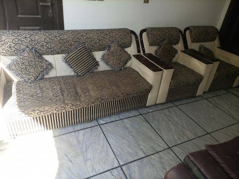 5 seater sofa set with cushions 5