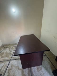 Executive Table for office use in 20k