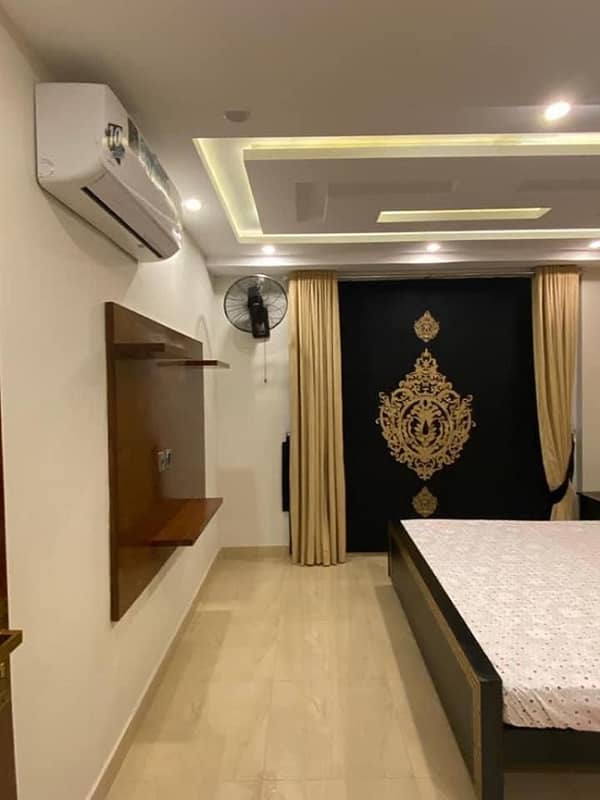 1 BED FULLY FURNISH APARTMENT AVAILEBAL FOR RENT IN BAHRIA TOWN LAHORE 6