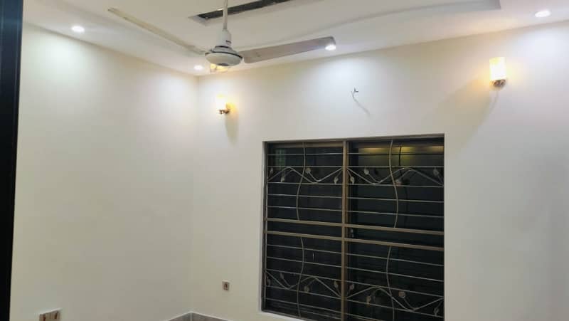 1 Kanal House available for rent in Bahria Town - Sector C if you hurry 9