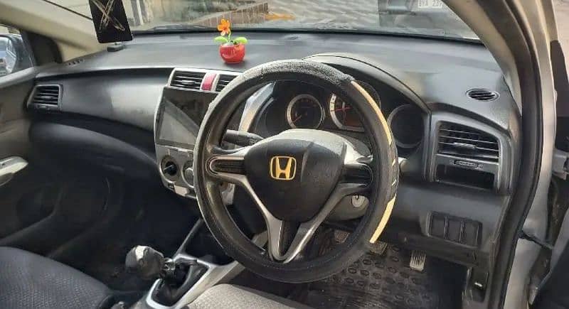 Honda City IVTEC 2010 Lahore Number Family Used 4