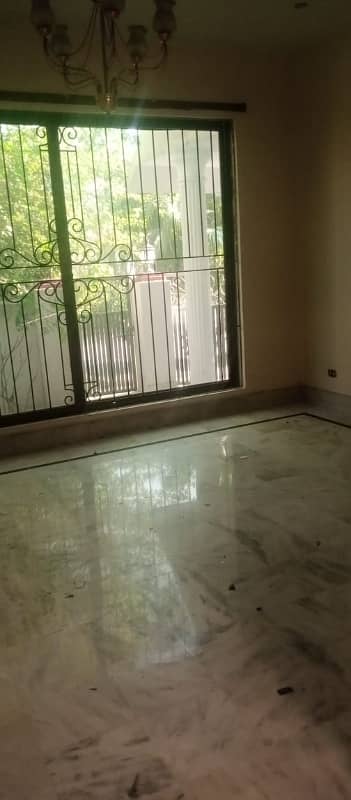 I-8 Furnished Ground Poration With Sapparte Gate For Rent. 9