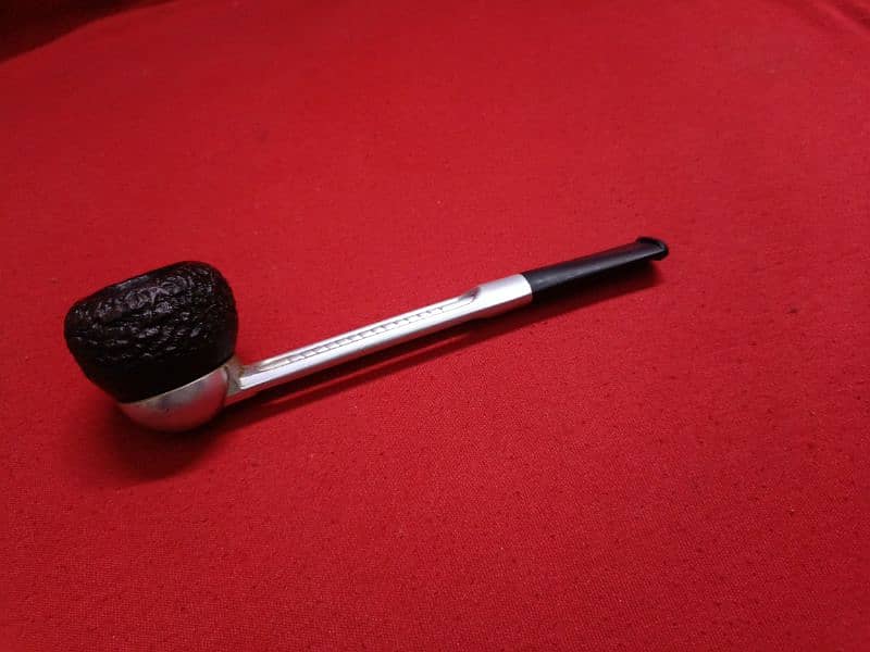 vintage smoking pipe 1