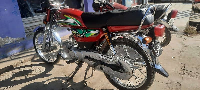 Honda CD 70 4