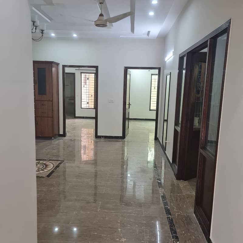 10 marla house for sale new type sold construction wapda Town ph1 block k3 7