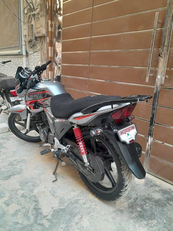 Honda CB 150F 2021 better than gr 150 gs 150 9