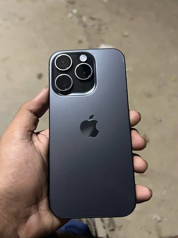 IPhone 15 PRO 0