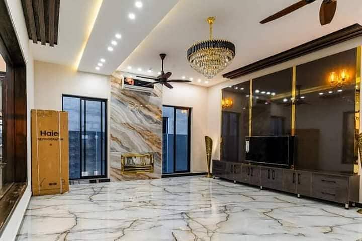 -Kanal Out Class Designer House Modern Luxury Beds Rent In DHA Phase 3 11