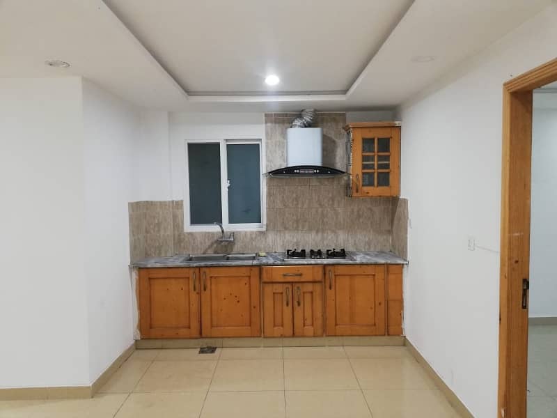 1035 Square Feet Flat For sale In E-11 9