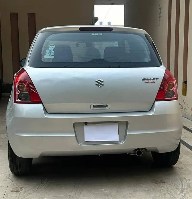 Suzuki Swift 2016 DLX Automatic 2