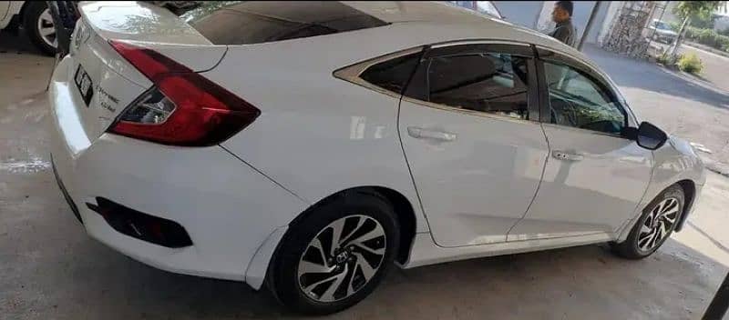 Honda Civic Turbo 1.5 2018 3