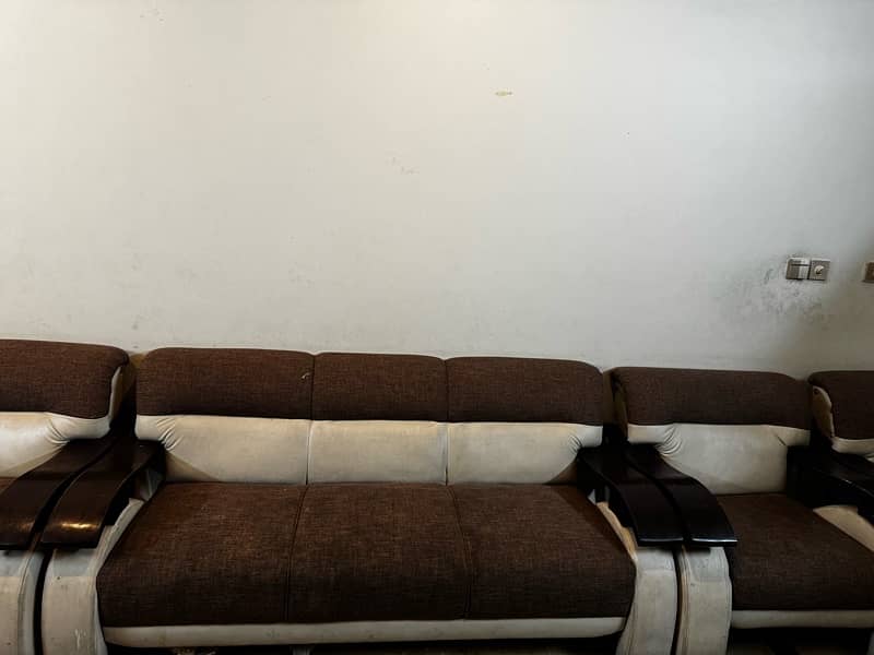 8 Seater sofa set for sale 2