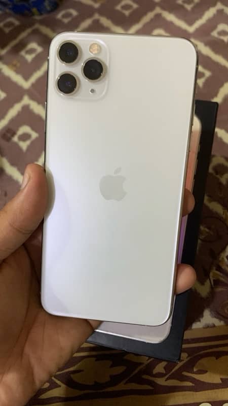 iphone 11pro max pta approved worh box 512gb 7