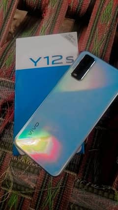 VIVO Y12s read full ad