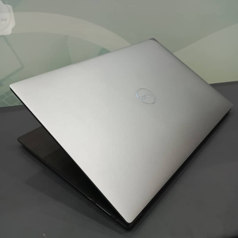 Dell Precision 5550 |i9-108850H|32GB RAM|1TB|4K|Touch Screen|4GB Card 4