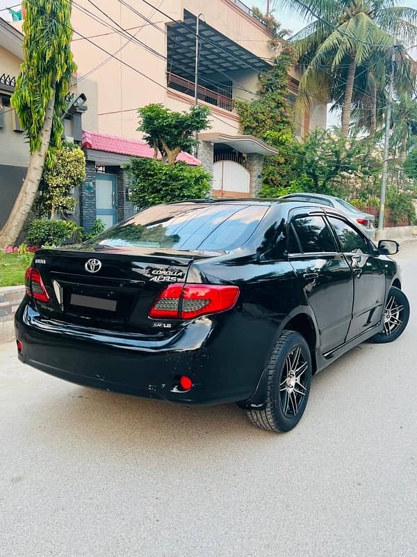 Toyota Corolla Altis 2010 1