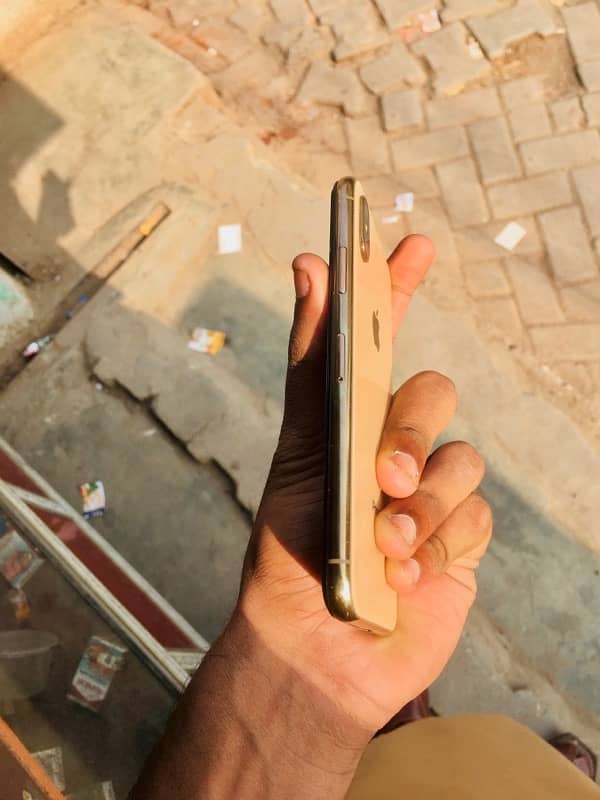 iPhone xs non pta FU 4