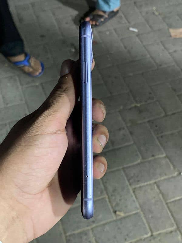 iphone 11 64Gb Non Pta 1