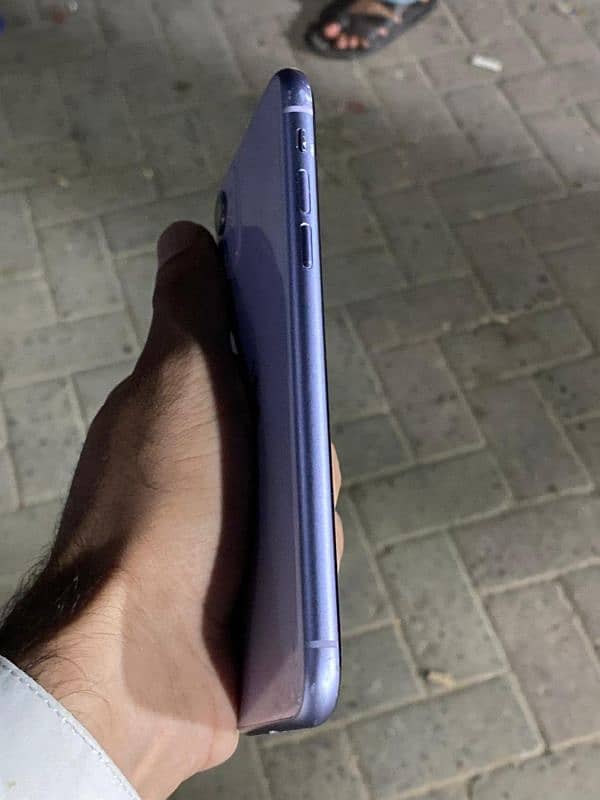 iphone 11 64Gb Non Pta 2