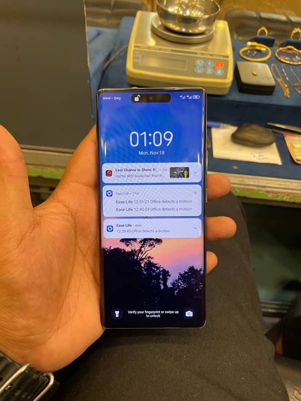 Tecno Spark 20 Pro+ 0