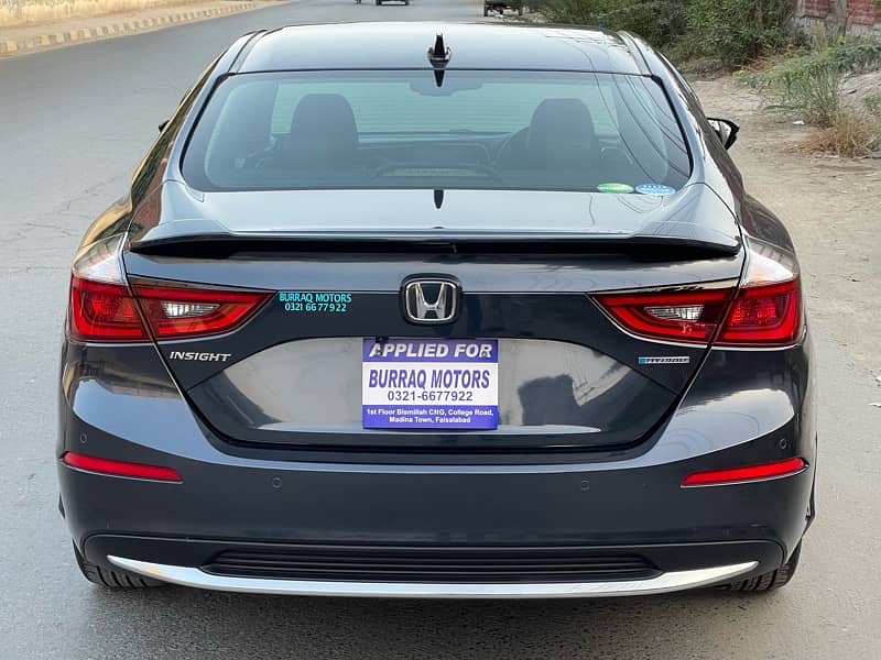 Honda Insight ZE4 2019 / 2022 3