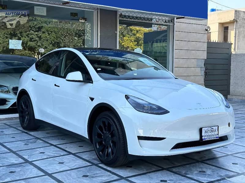 Tesla Model Y Standard Range 2022 2