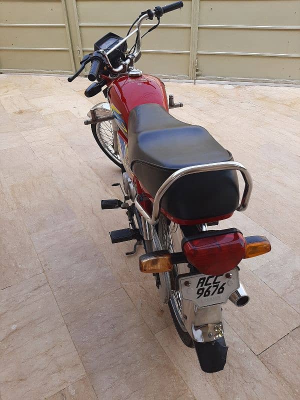 Honda CD 70cc 6