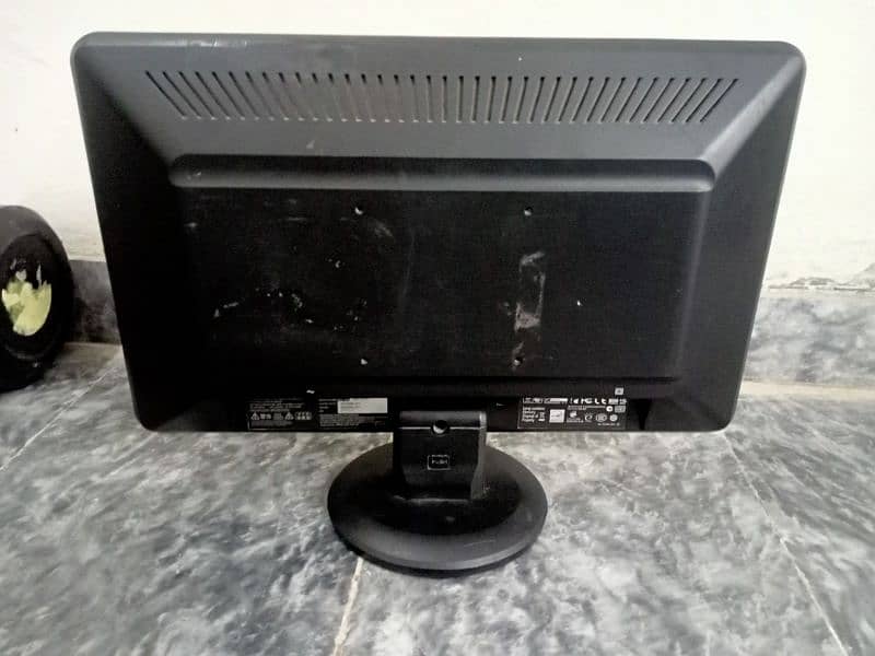 HP LCD Monitor Black 1