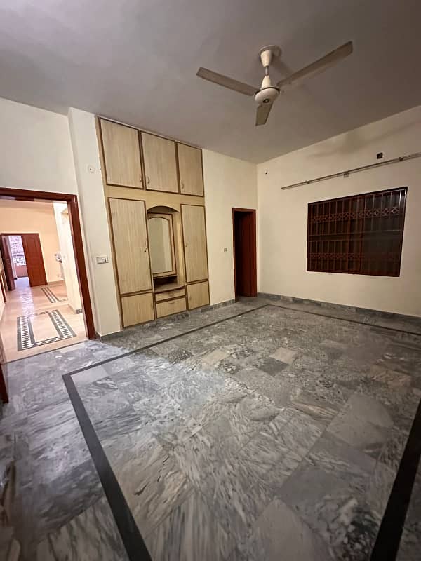 BRAND NEW SEPARATE INTRCE UPPER PORTION FOR RENT LOCATION AYUB COLONY 1