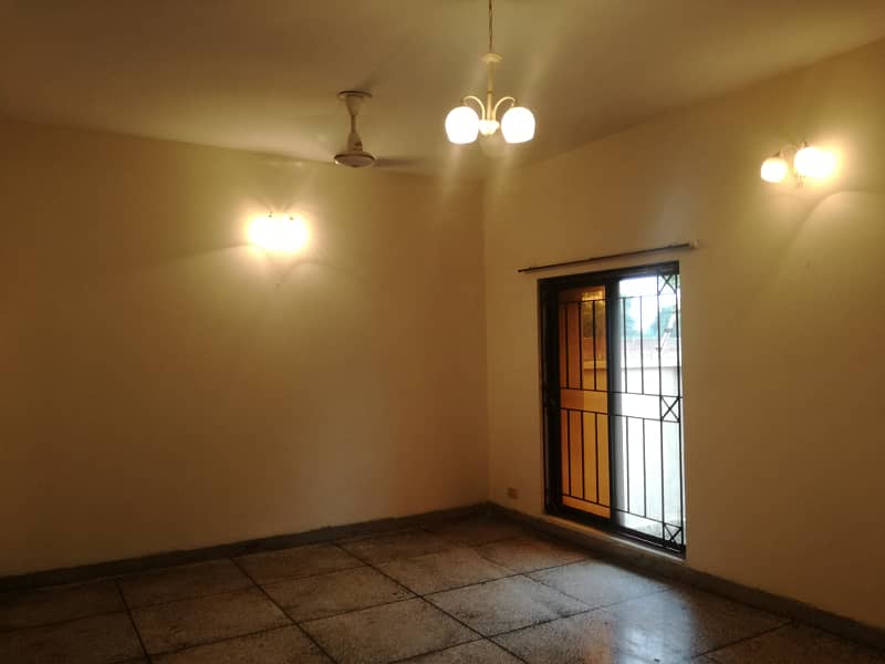 10 Marla 03 Bedroom House Available For Sale In Askari 9 Lahore Cantt 7