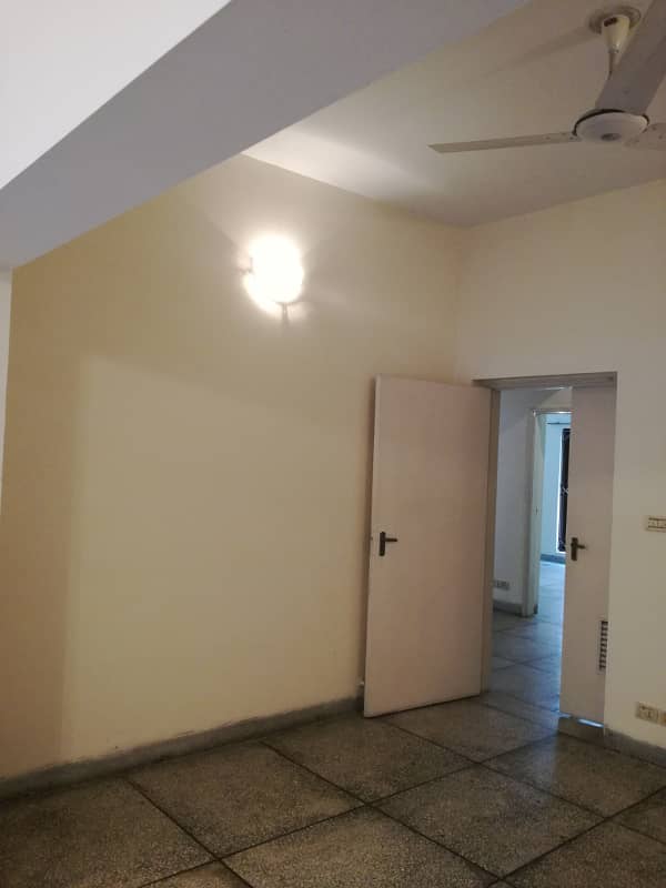 10 Marla 03 Bedroom House Available For Sale In Askari 9 Lahore Cantt 9