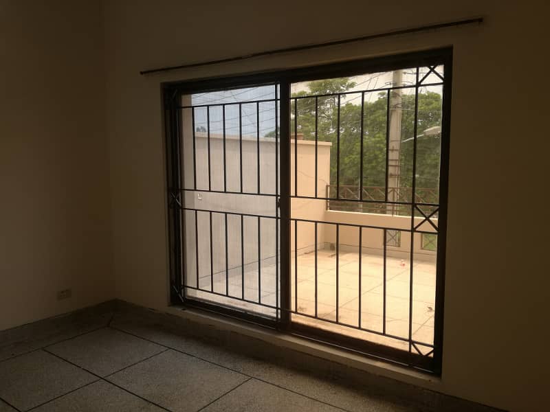 10 Marla 03 Bedroom House Available For Sale In Askari 9 Lahore Cantt 41