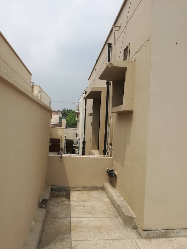 10 Marla 03 Bedroom House Available For Sale In Askari 9 Lahore Cantt 43