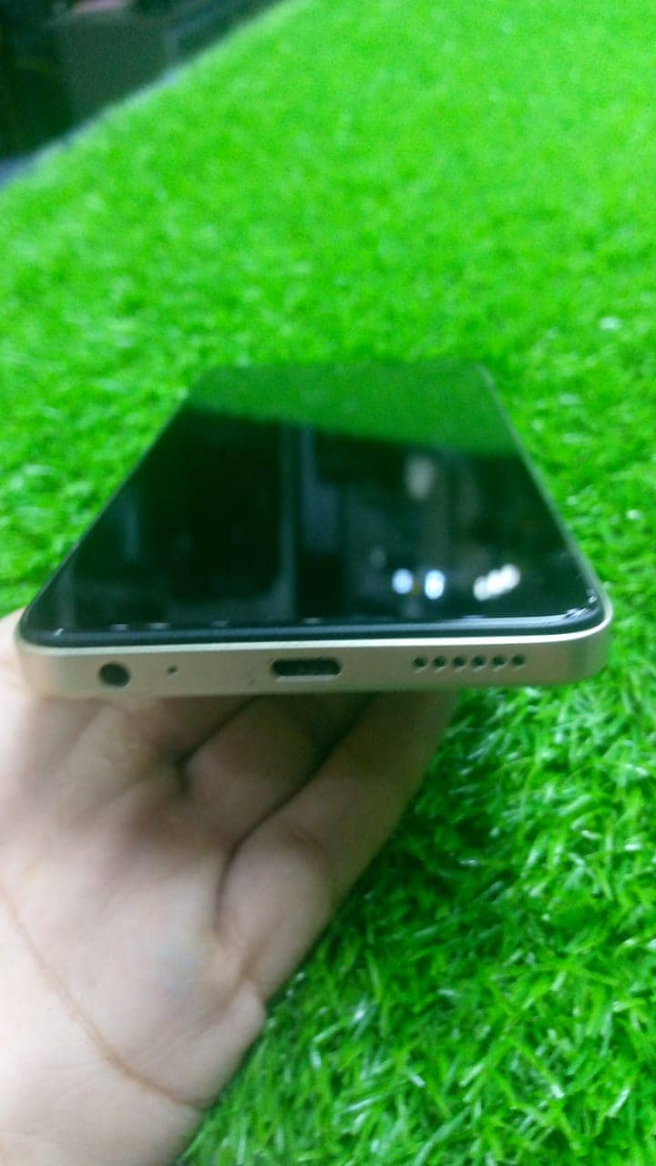 Tecno spark go 2024.2 months use . with box charger 1