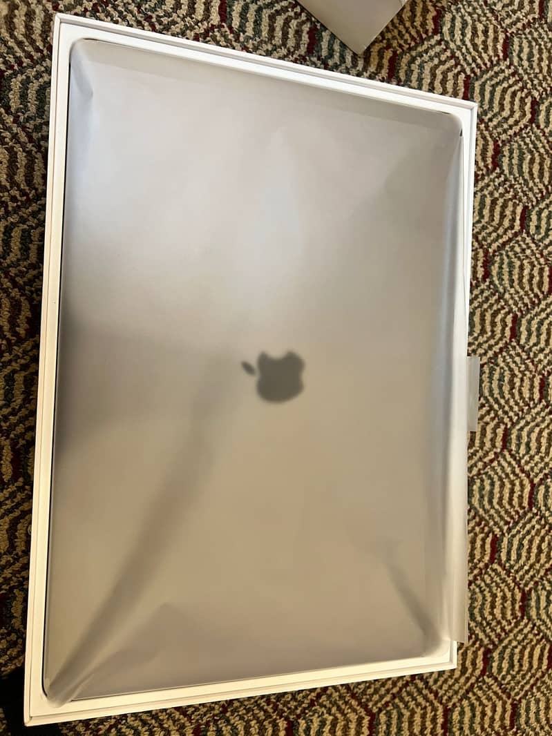 MacBook pro 2019 for sale 2