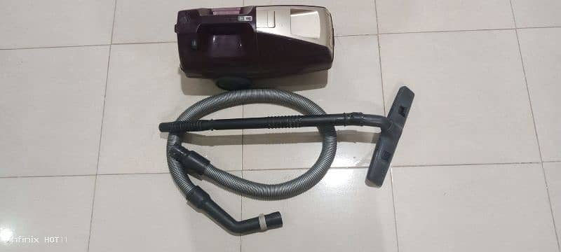 vacuum cleaner 1