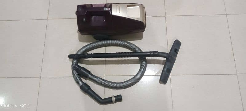 vacuum cleaner 2