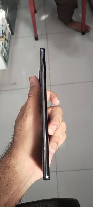 Tecno spark 20 pro plus 4